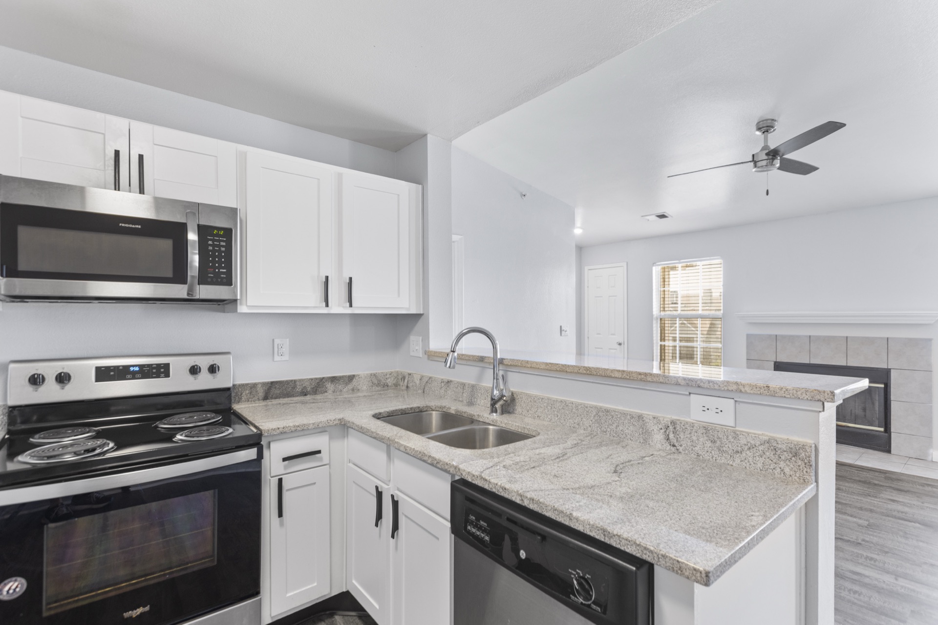 The Villas @ North Oak — kitchen and living room